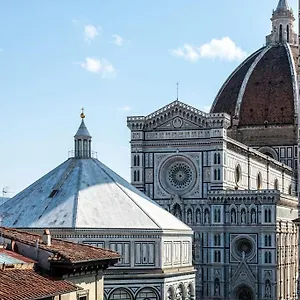 Duomo Elegante , Florence Italy