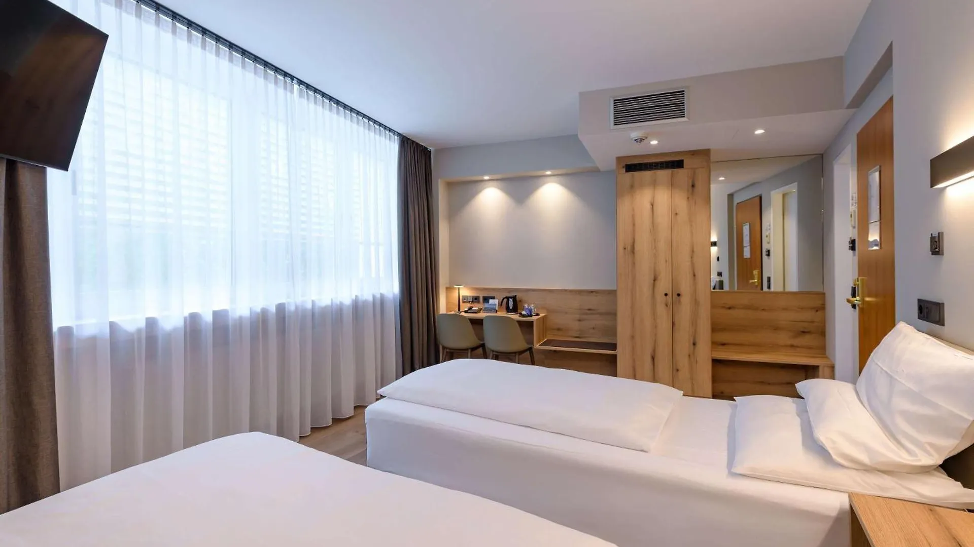 Mercure Hotel Muenchen Altstadt 3*, Munich Germany